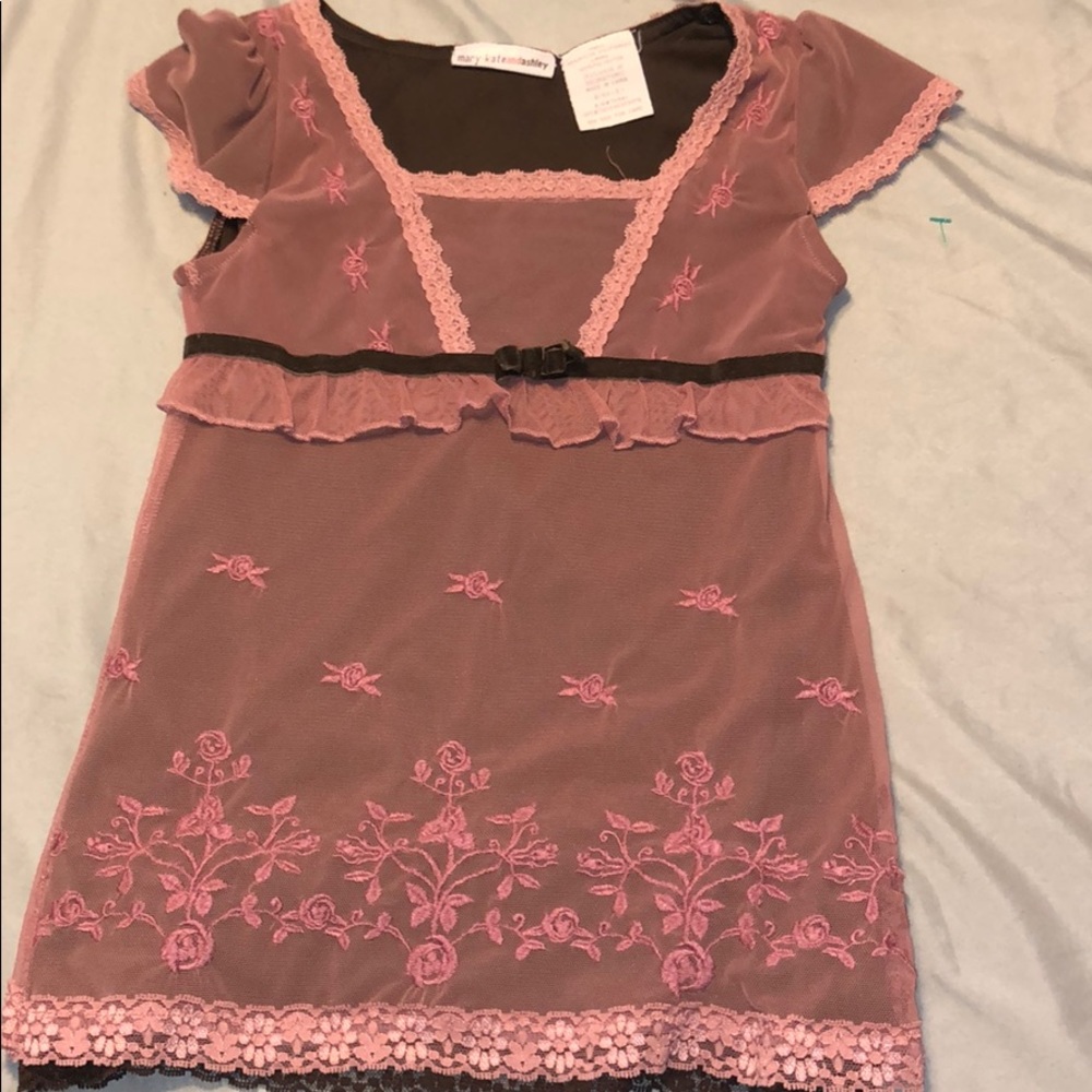 Girls lace shirt